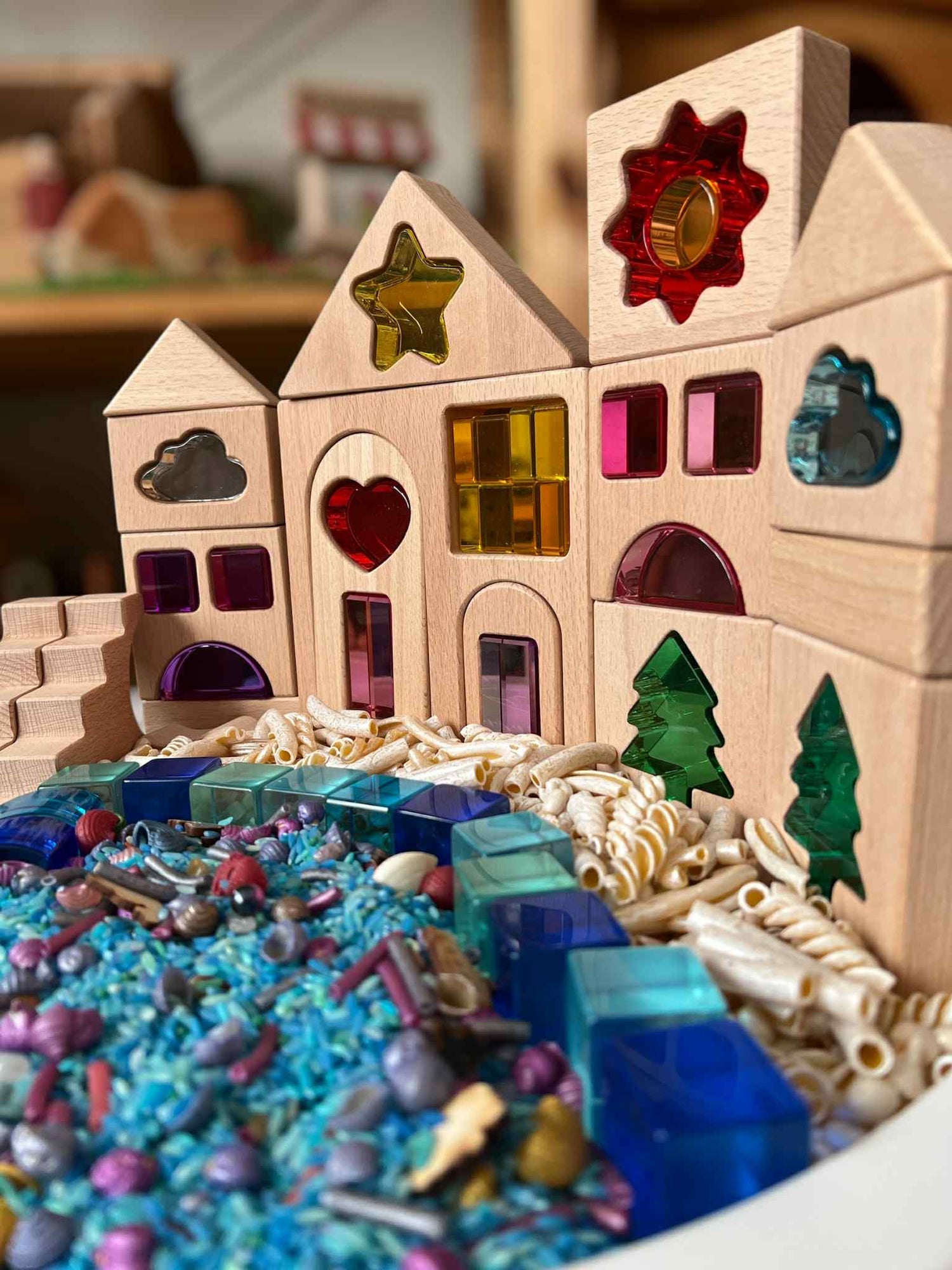 **Pre-order (Ships in 1-2 Weeks)**45-Piece Dreamlight Village Lucite Block Set with Wooden Tray